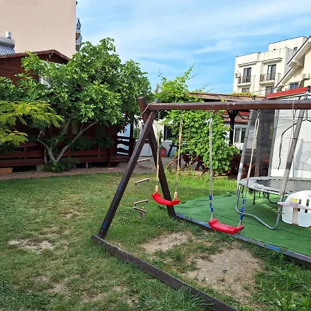 Inn Casa Cris Will Navodari